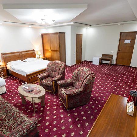 Gyumri Hotel Ngoại thất bức ảnh
