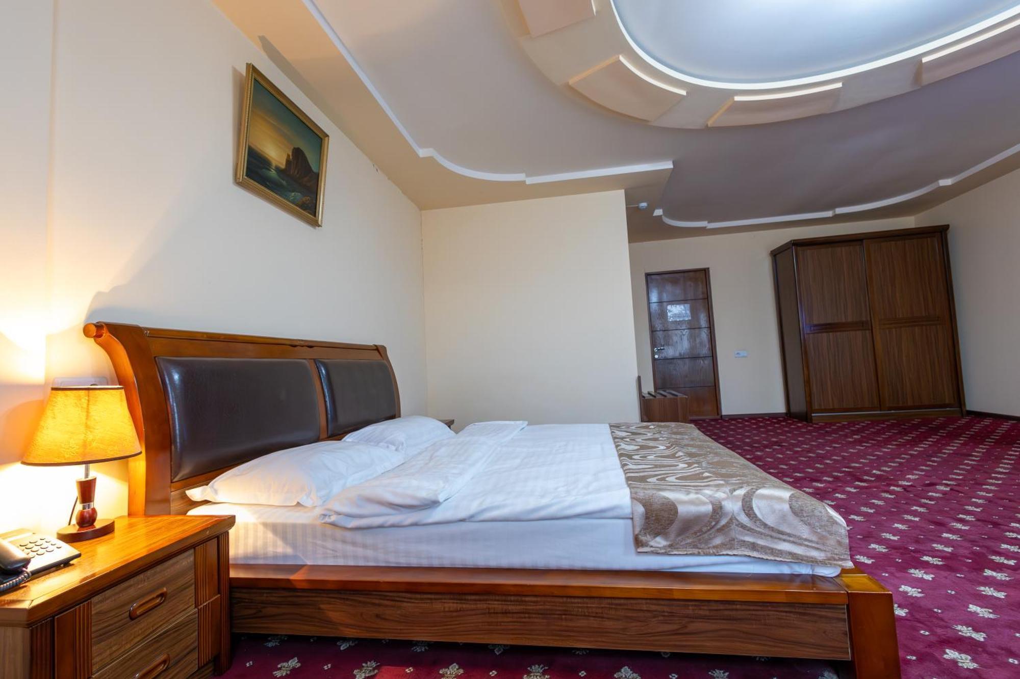 Gyumri Hotel Ngoại thất bức ảnh