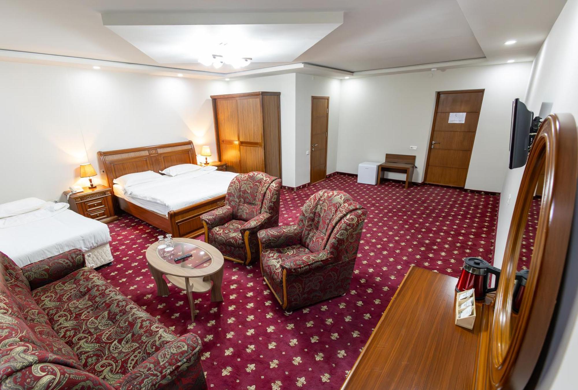 Gyumri Hotel Ngoại thất bức ảnh