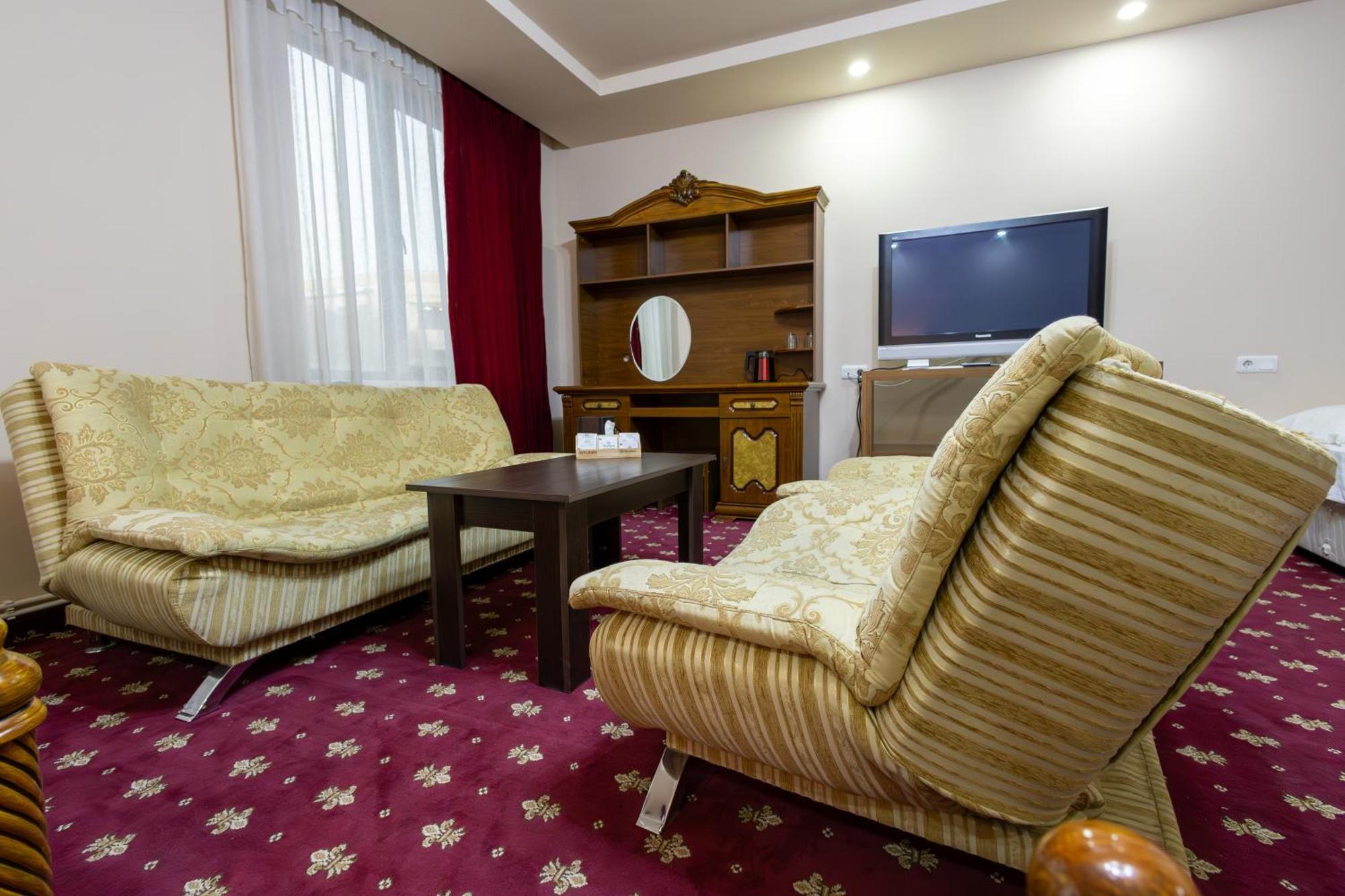 Gyumri Hotel Ngoại thất bức ảnh
